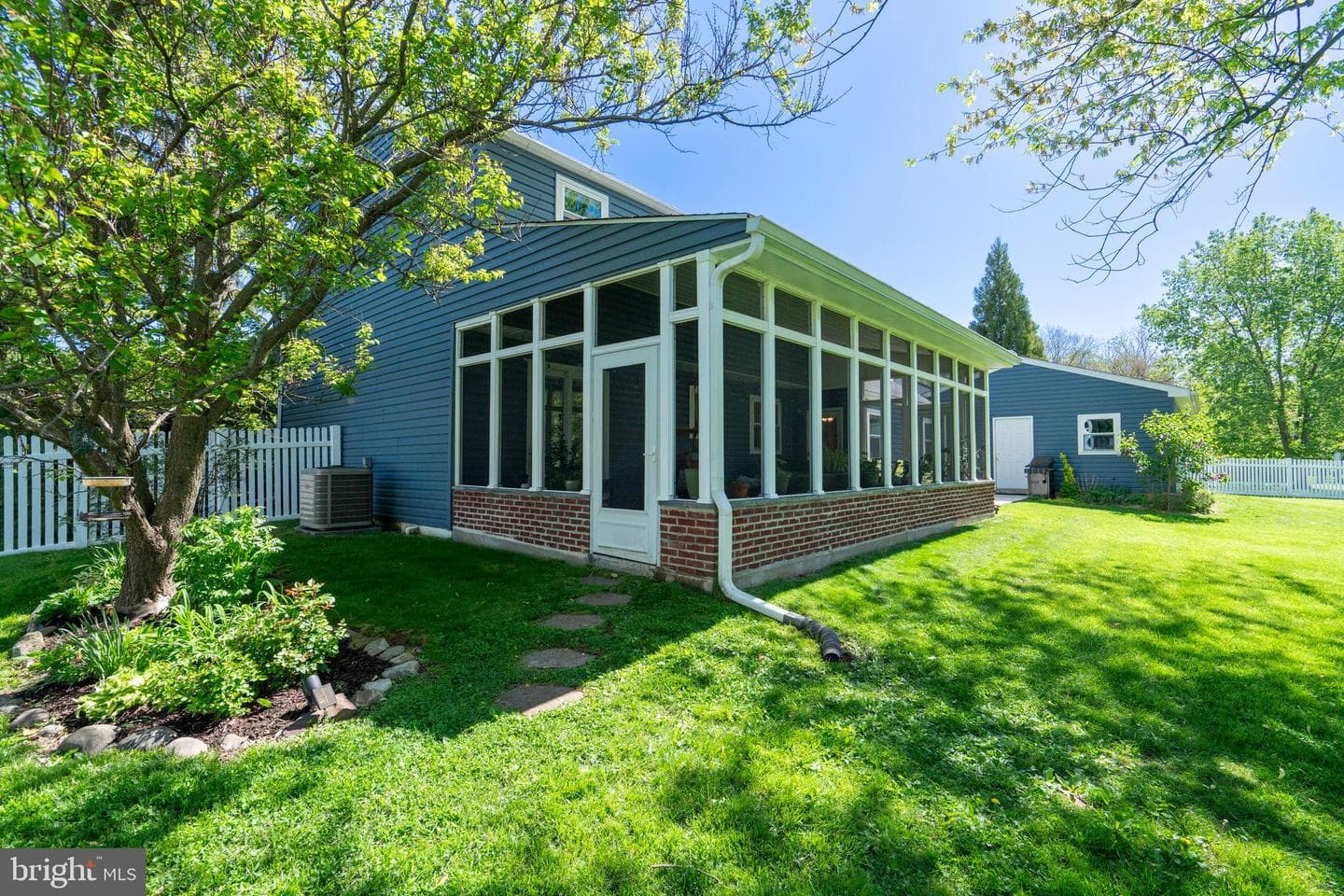 107 Hemlock Drive photo 46