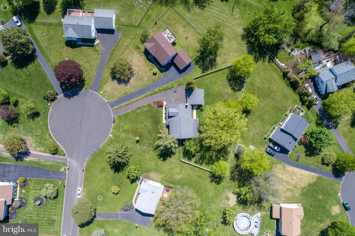 107 Hemlock Drive photo 5