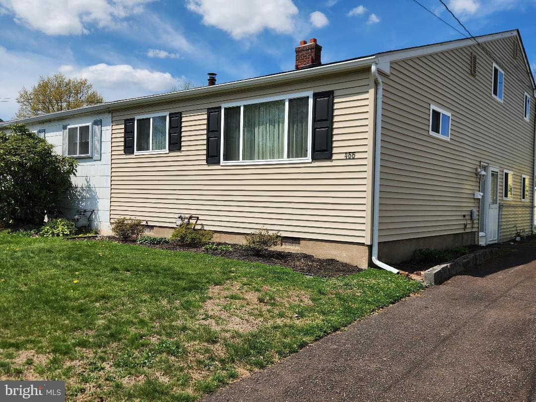 466 Cedar Street photo 2