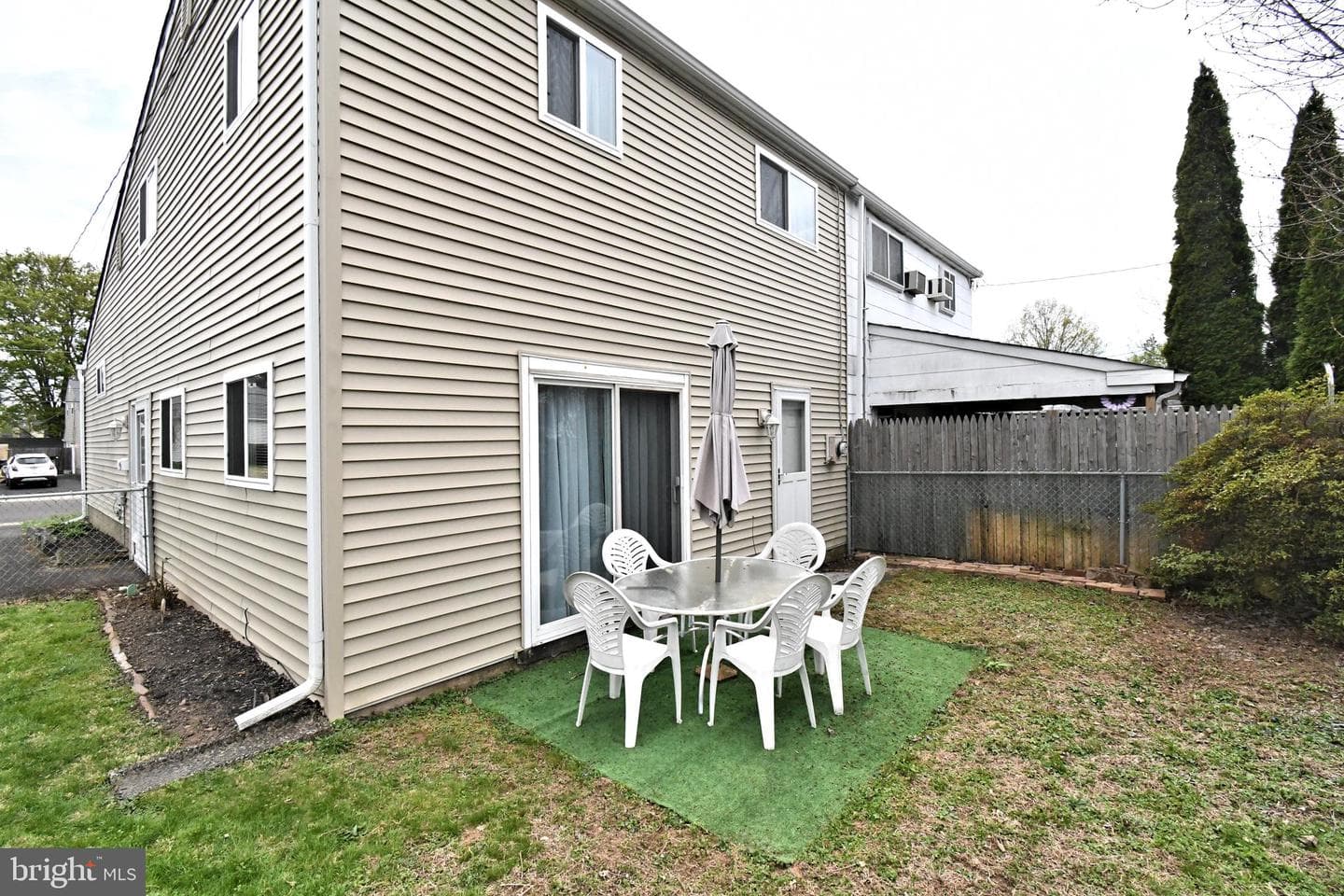 466 Cedar Street photo 27