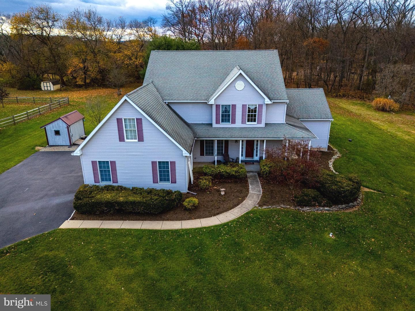 133 Greenwood Avenue photo 4