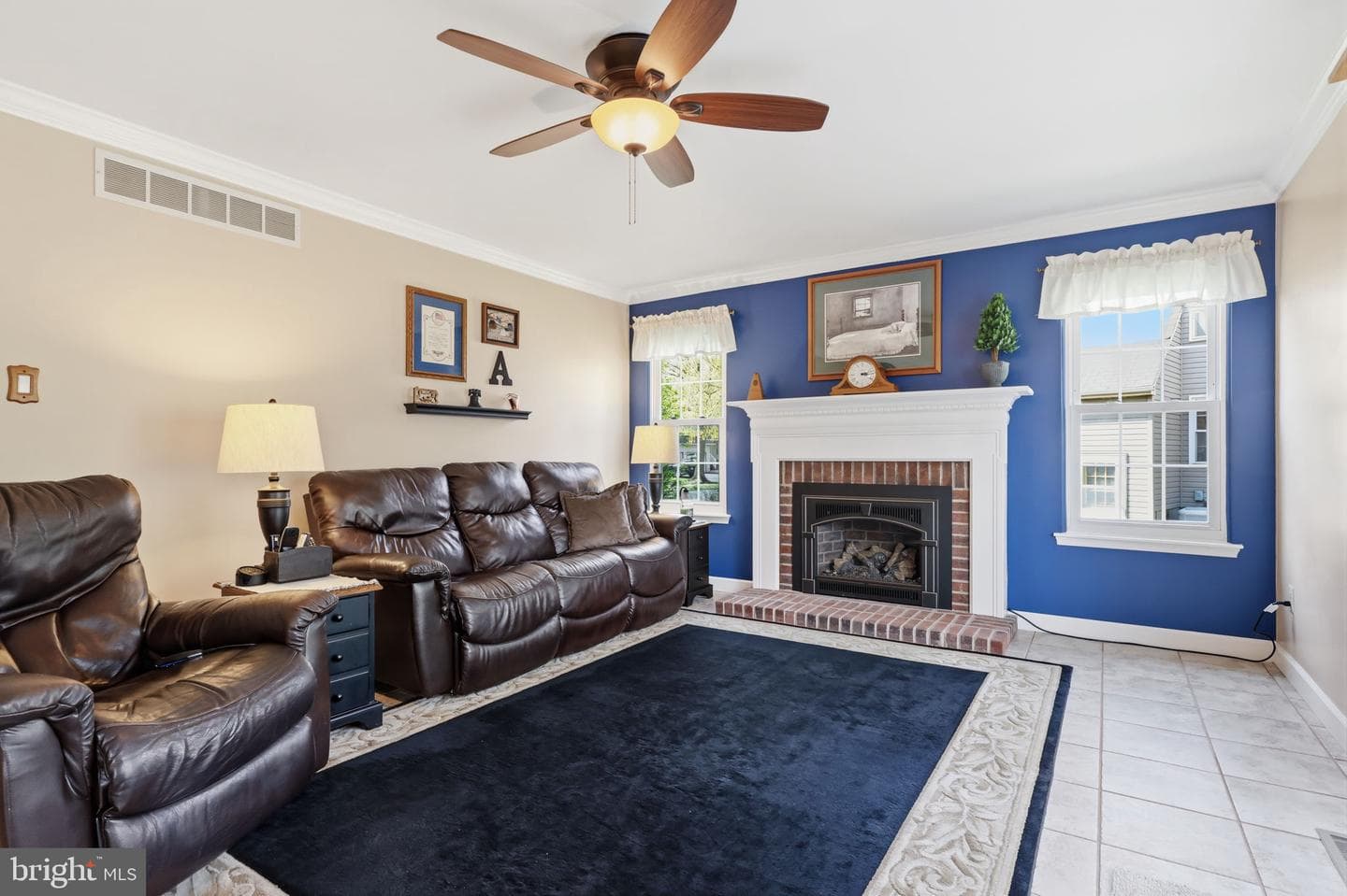 327 Abbey Lane photo 16