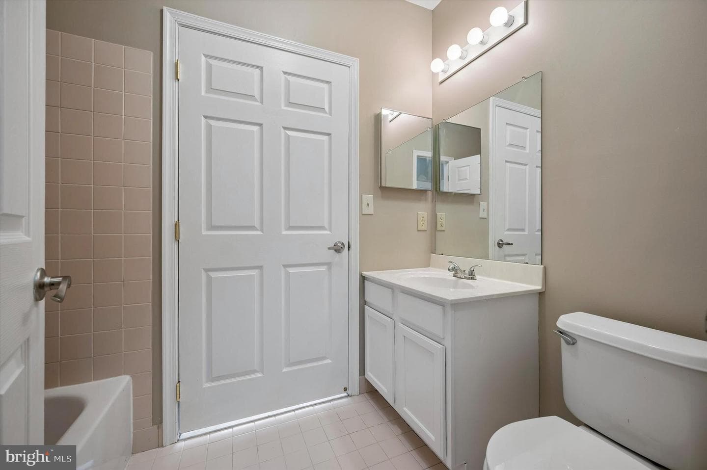 2 Patterson Avenue #2 photo 7