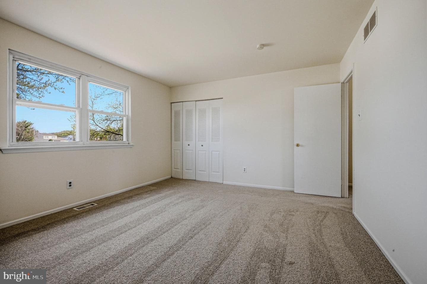 140 Wildflower Drive photo 20