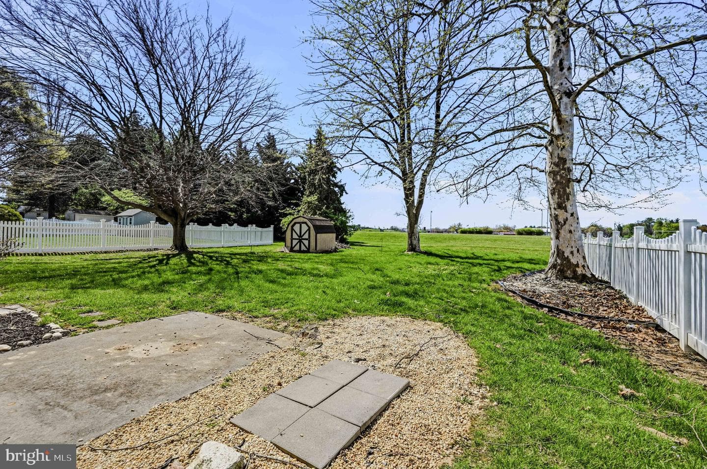 140 Wildflower Drive photo 27