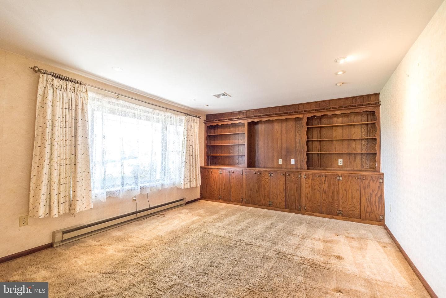 33 Onyx Lane photo 3