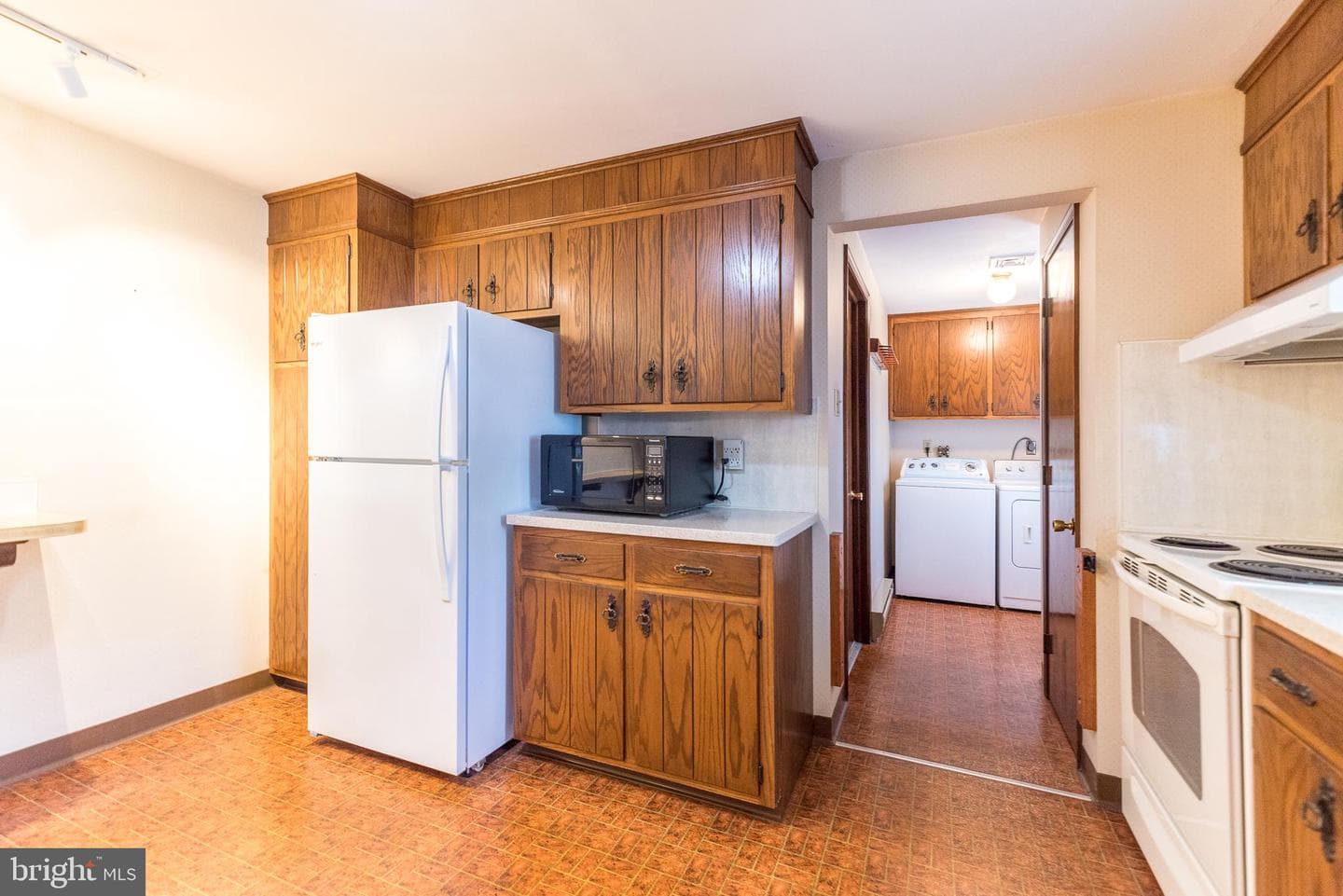 33 Onyx Lane photo 6