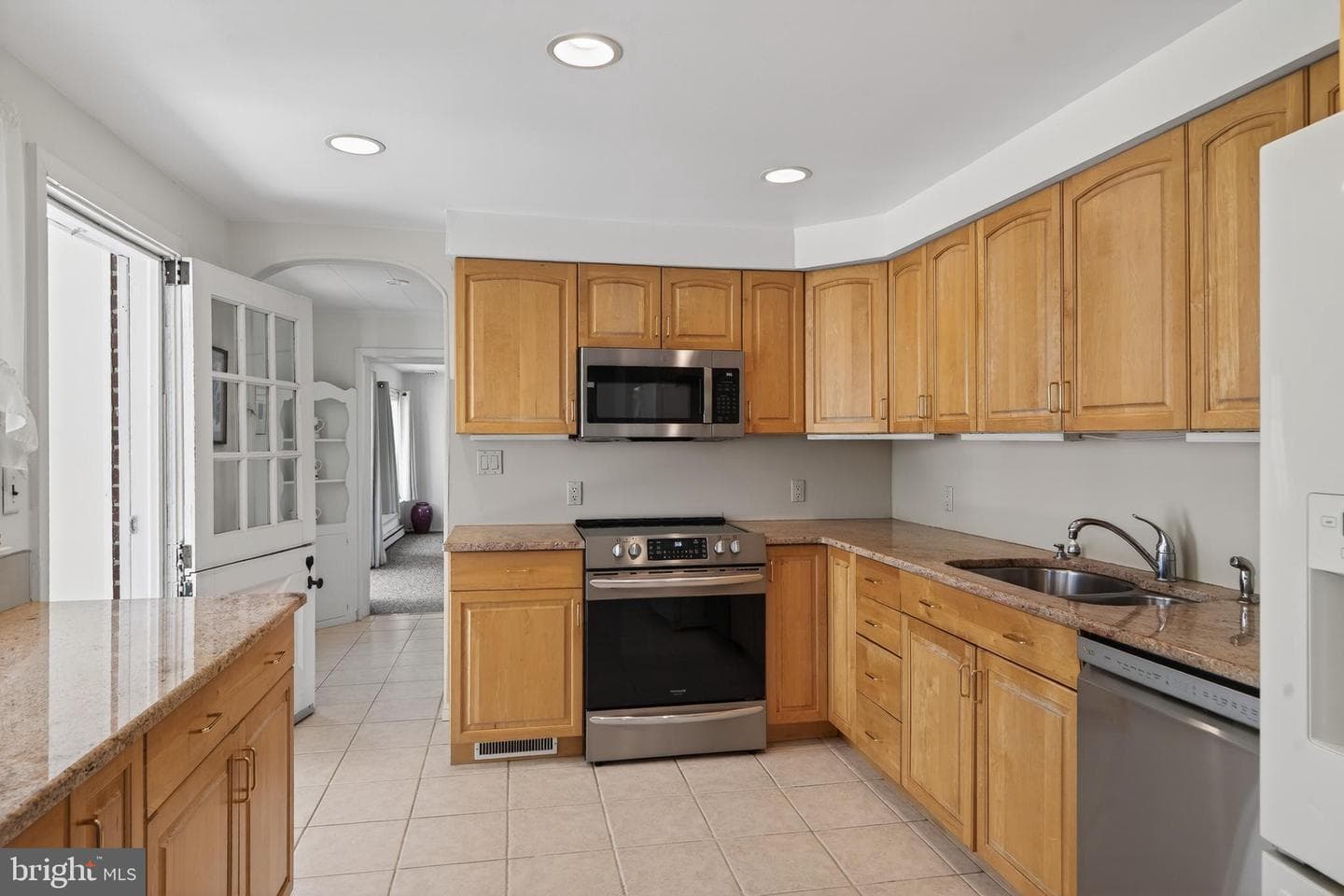 1702 Pemberton Road photo 25