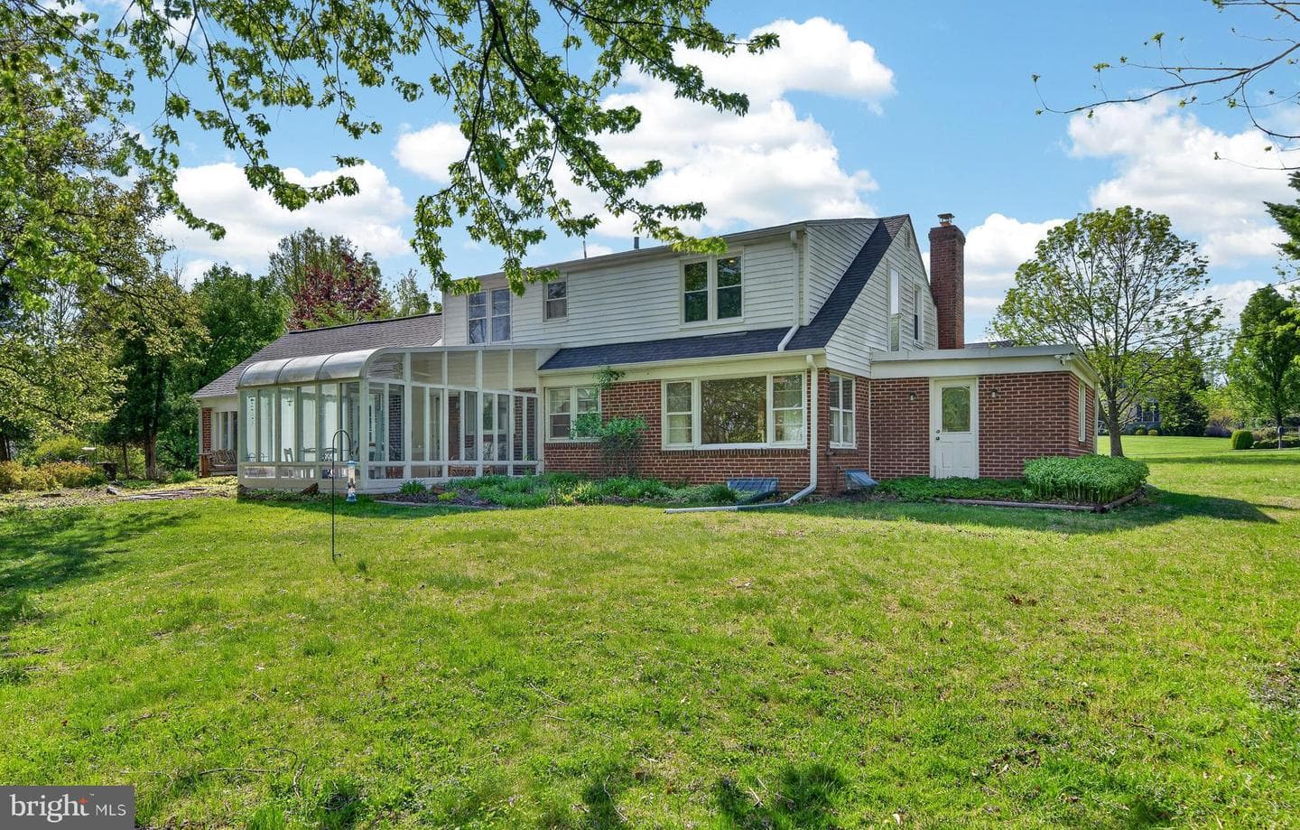 1702 Pemberton Road photo 66