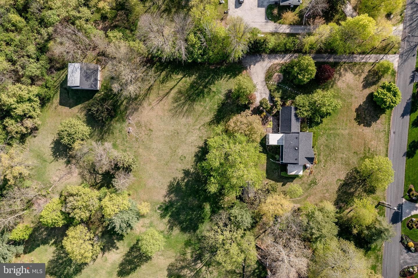 1702 Pemberton Road photo 78