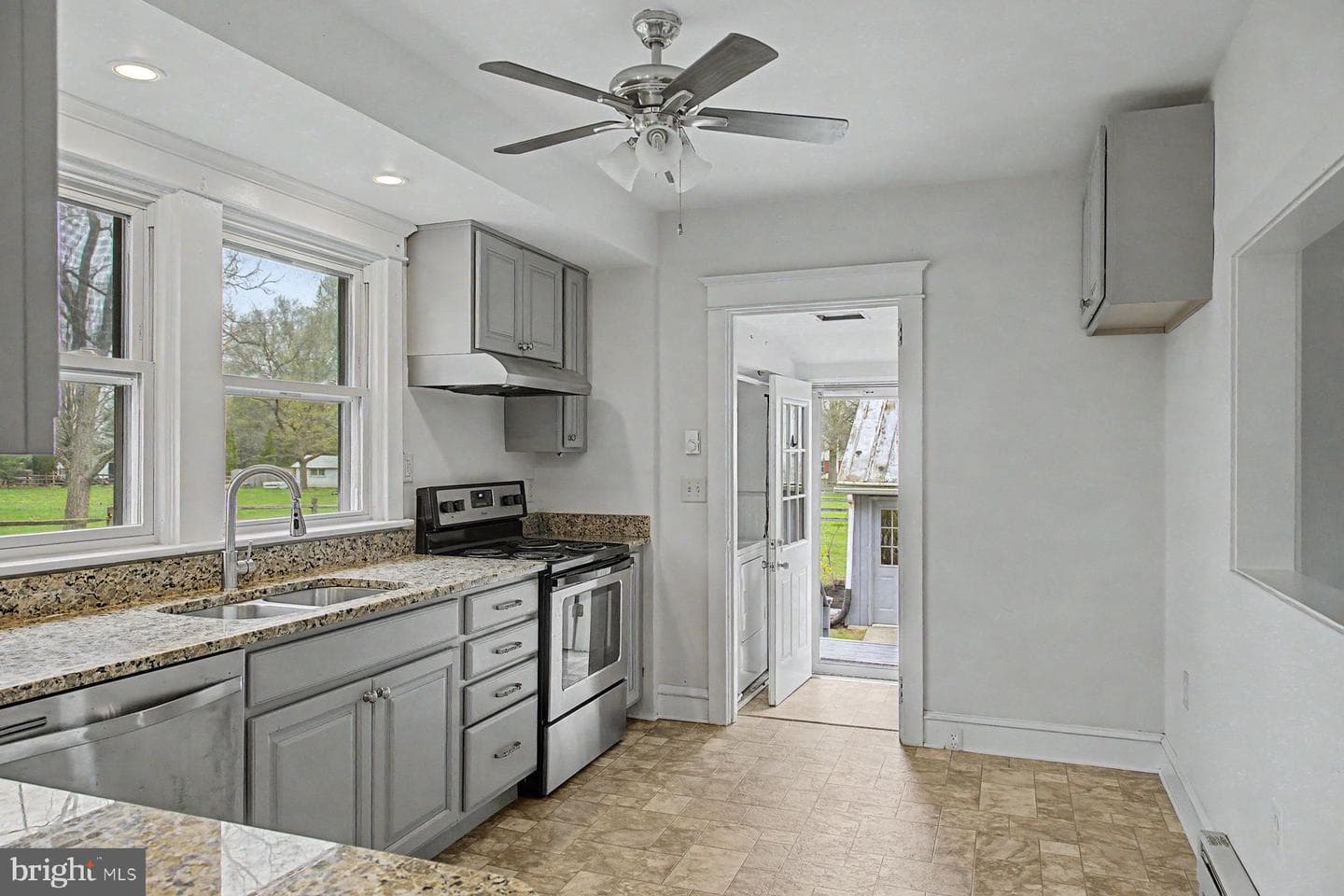 1261 Snyder Road photo 11