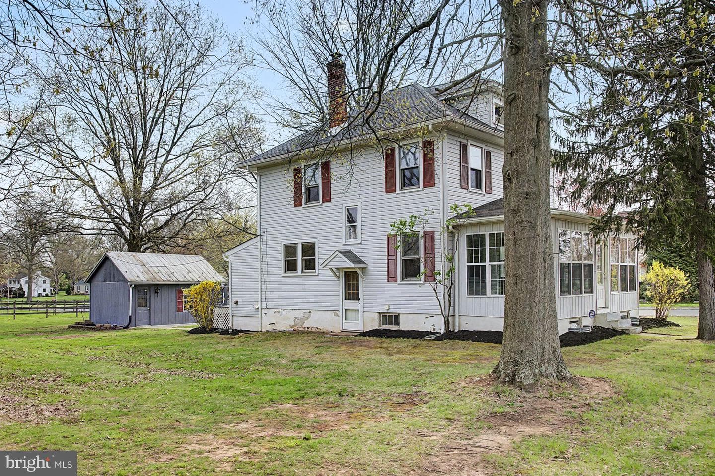 1261 Snyder Road photo 3