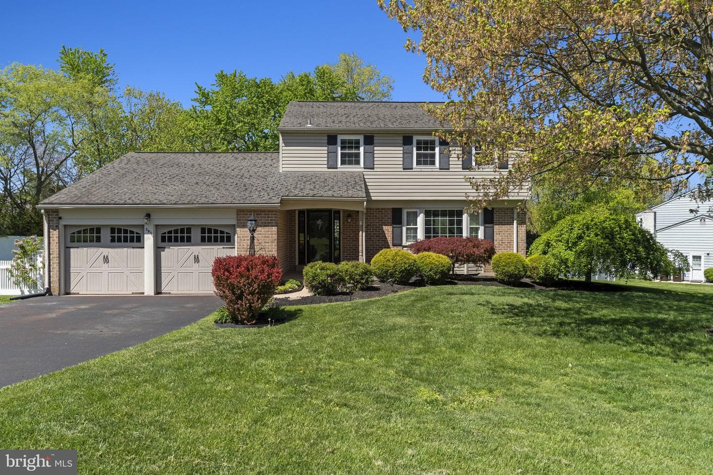 285 Manor Road