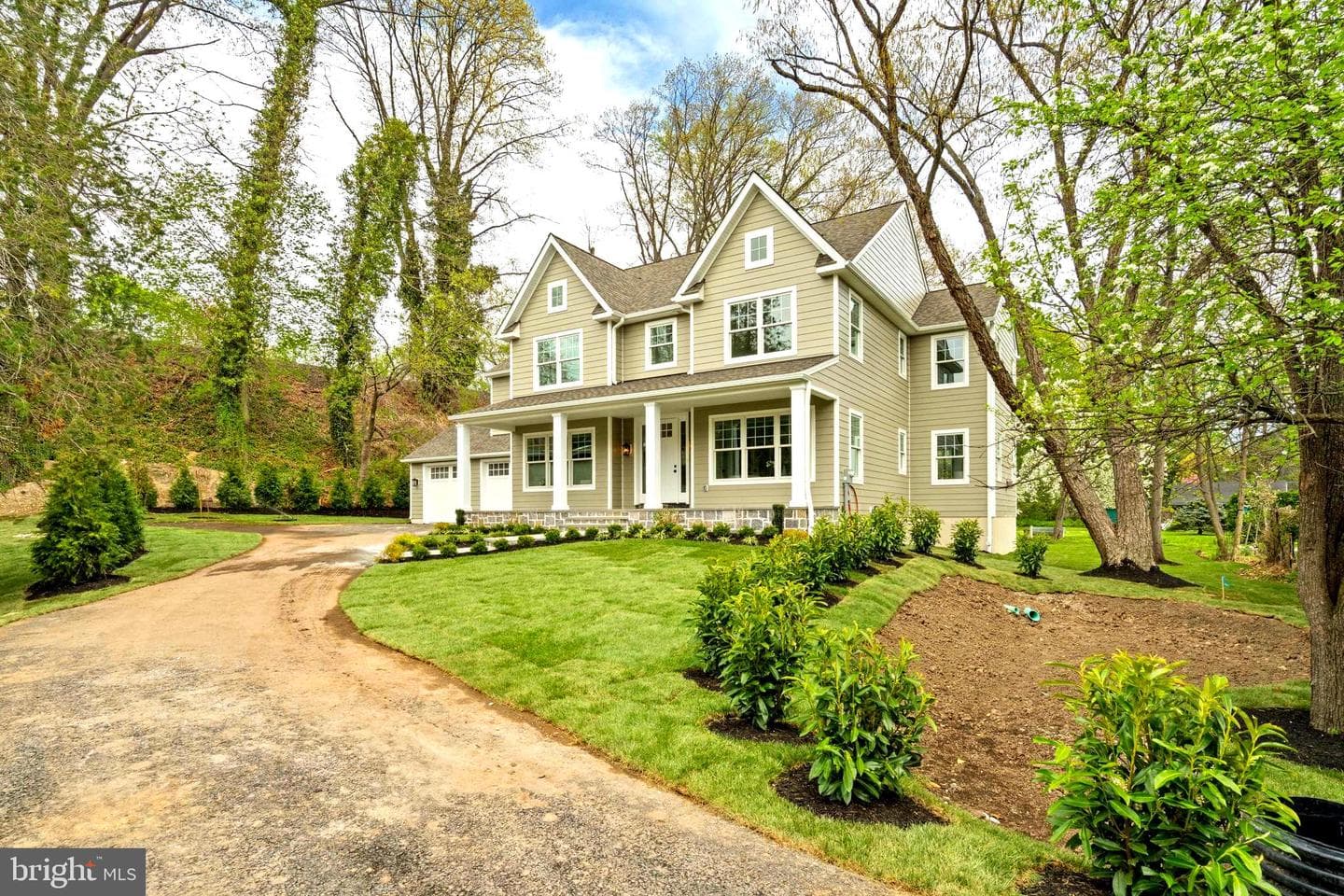 13 Elmwood Avenue photo 2
