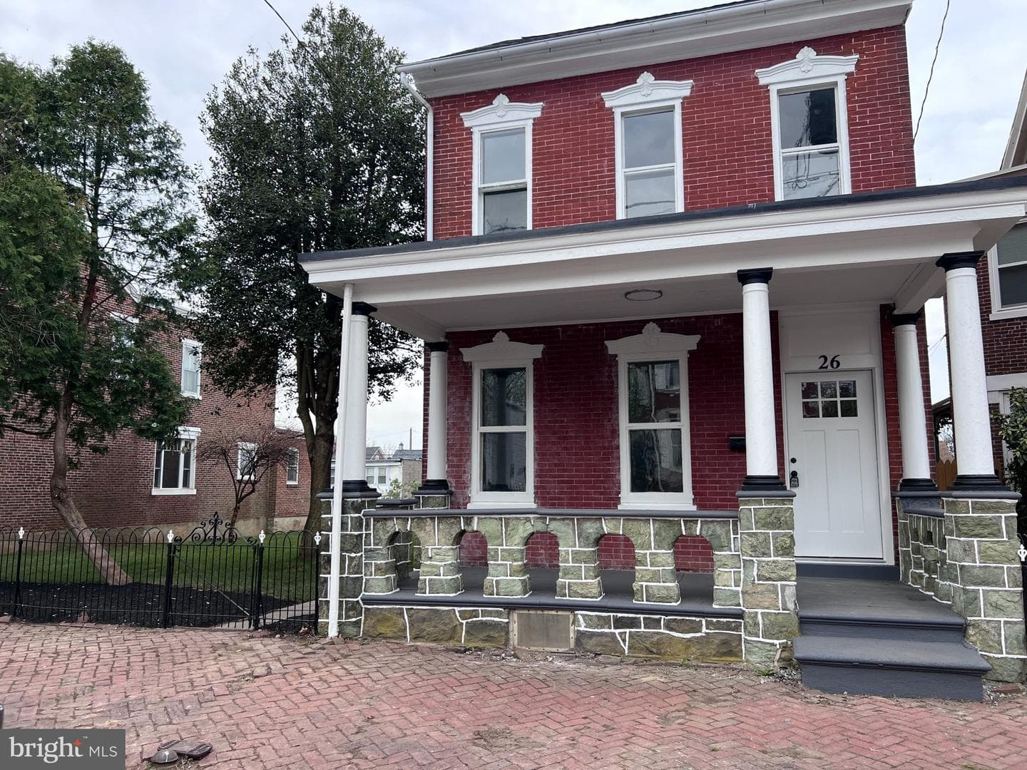 26 E 5th Street photo 2