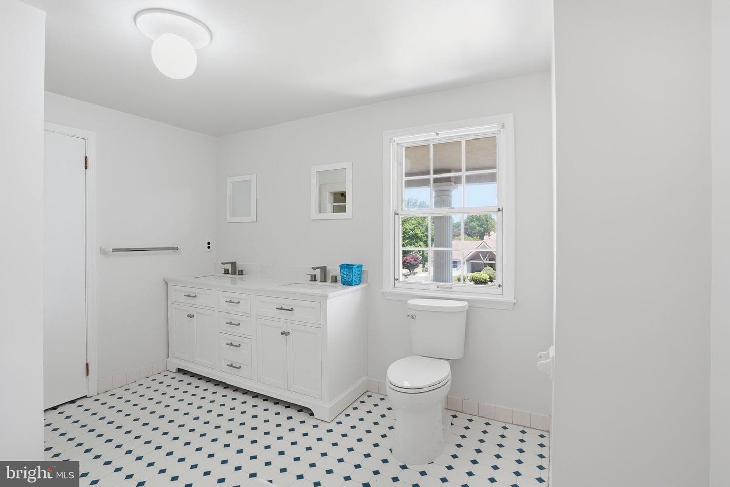 1840 Nicholas Drive photo 39