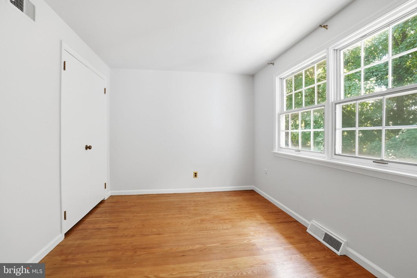 1840 Nicholas Drive photo 46