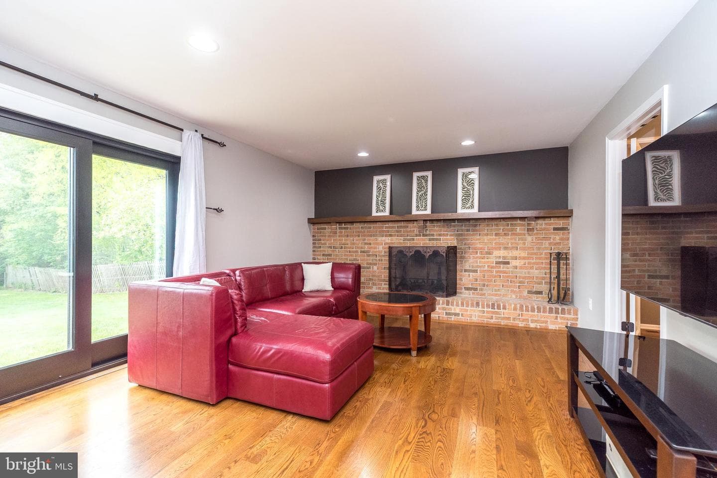 1608 Brittany Drive photo 13