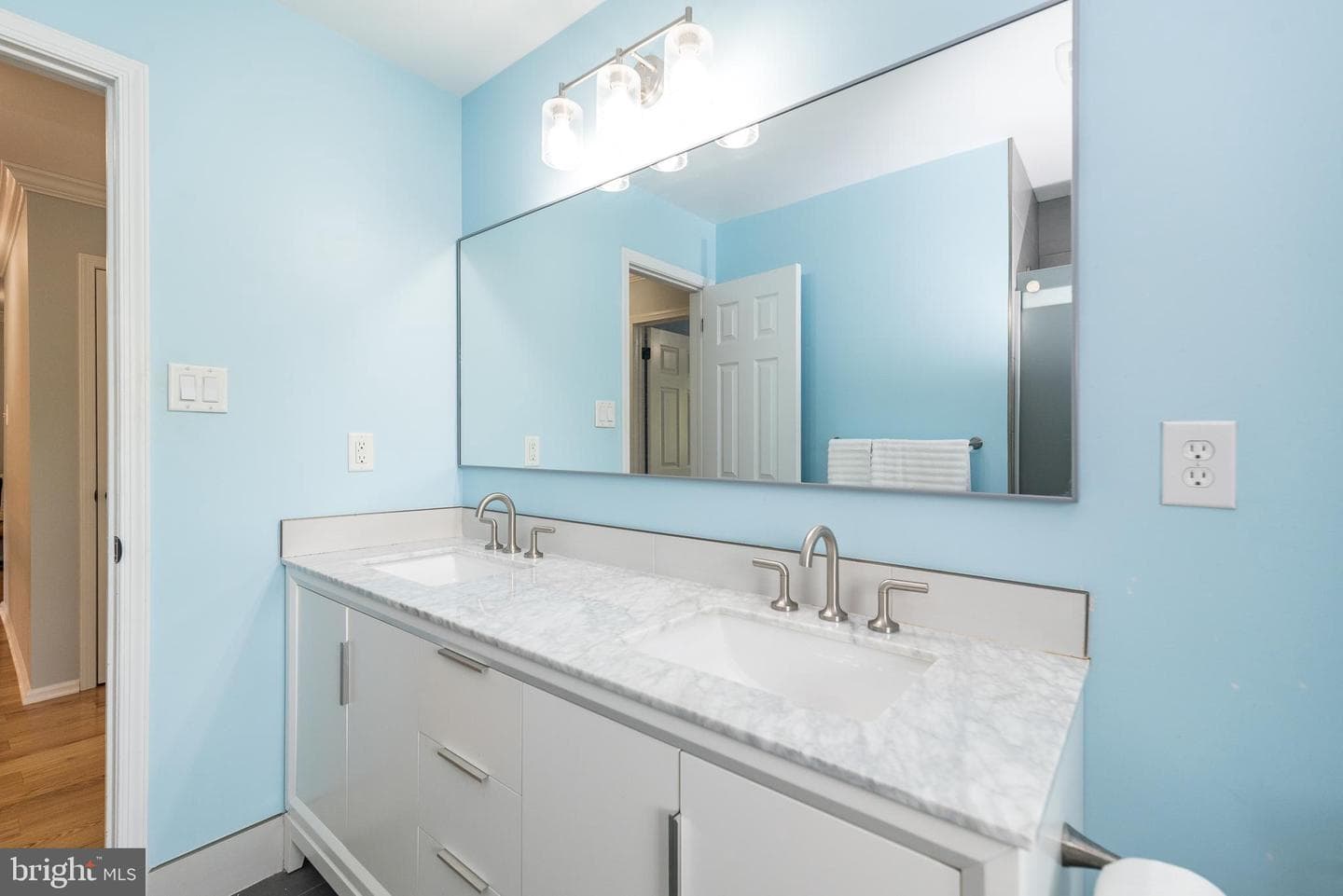 1608 Brittany Drive photo 33