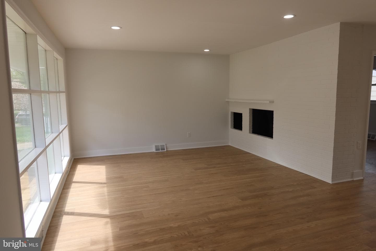 700 Fraser Road photo 24