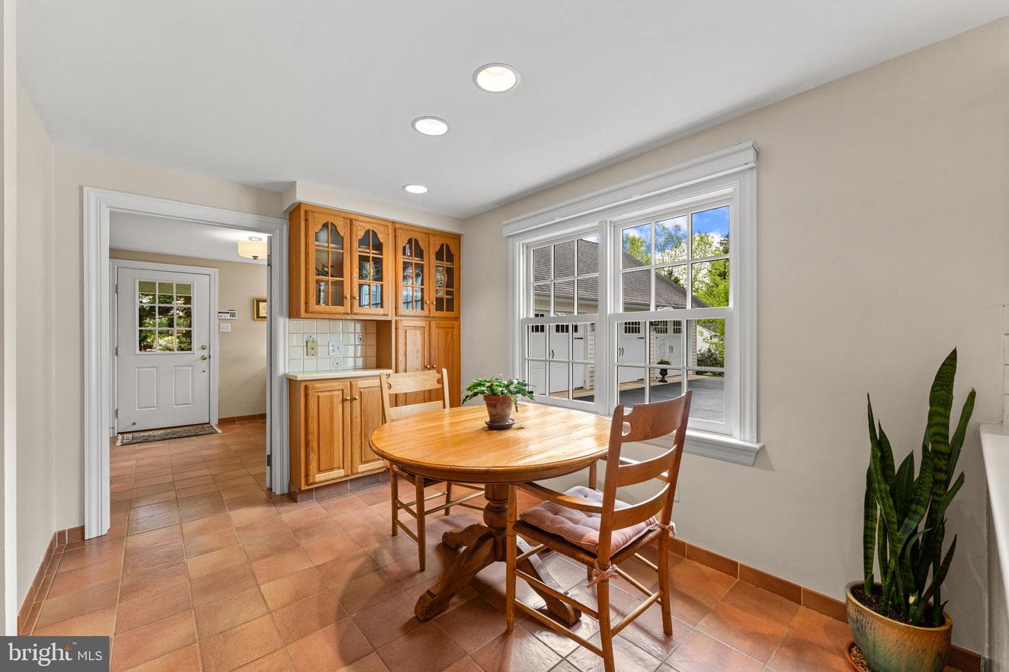 558 Beale Road photo 18