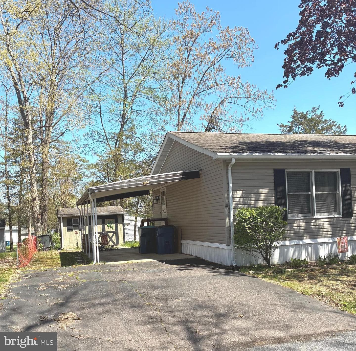 722 Dogwood Drive photo 2