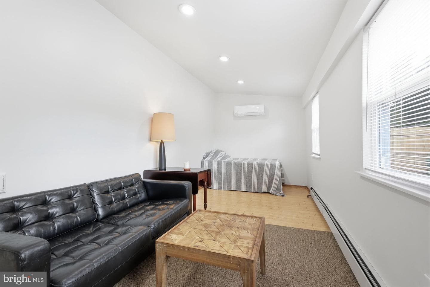 7702 Cheltenham Avenue photo 36