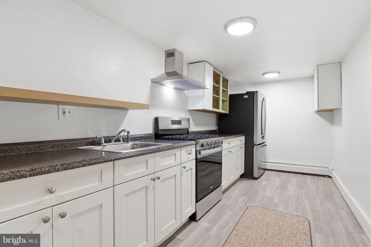 7702 Cheltenham Avenue photo 42