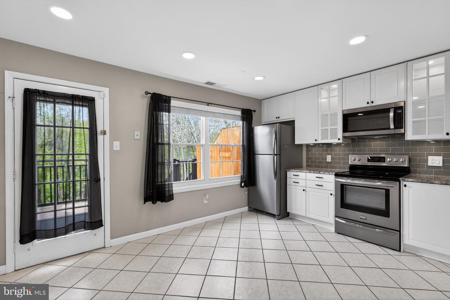 19 Applewood Court photo 9