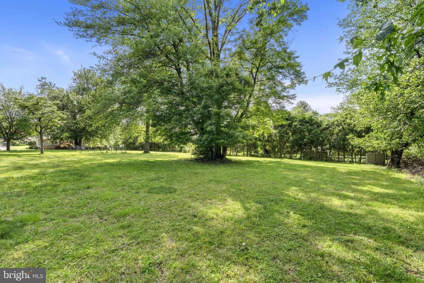 8807 Hawthorne Lane photo 51