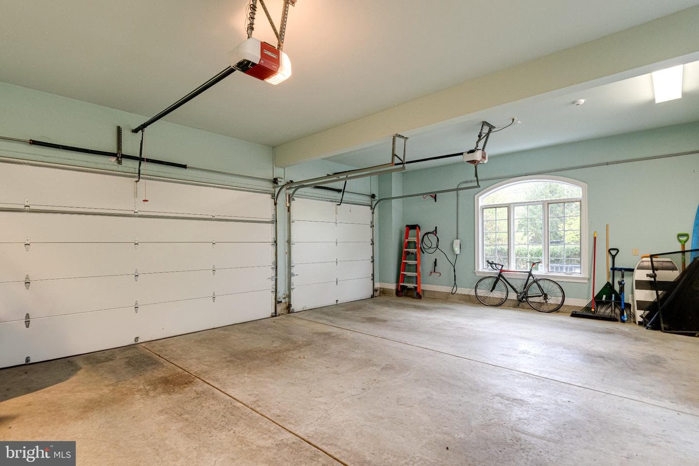 952 Lafayette Road photo 42