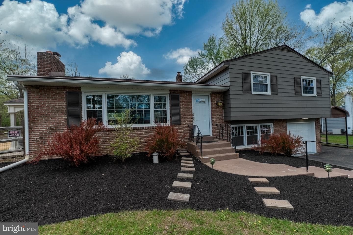 2247 Bruce Drive photo 5