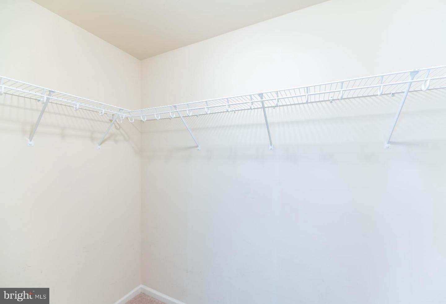 423 Honeysuckle Lane photo 24