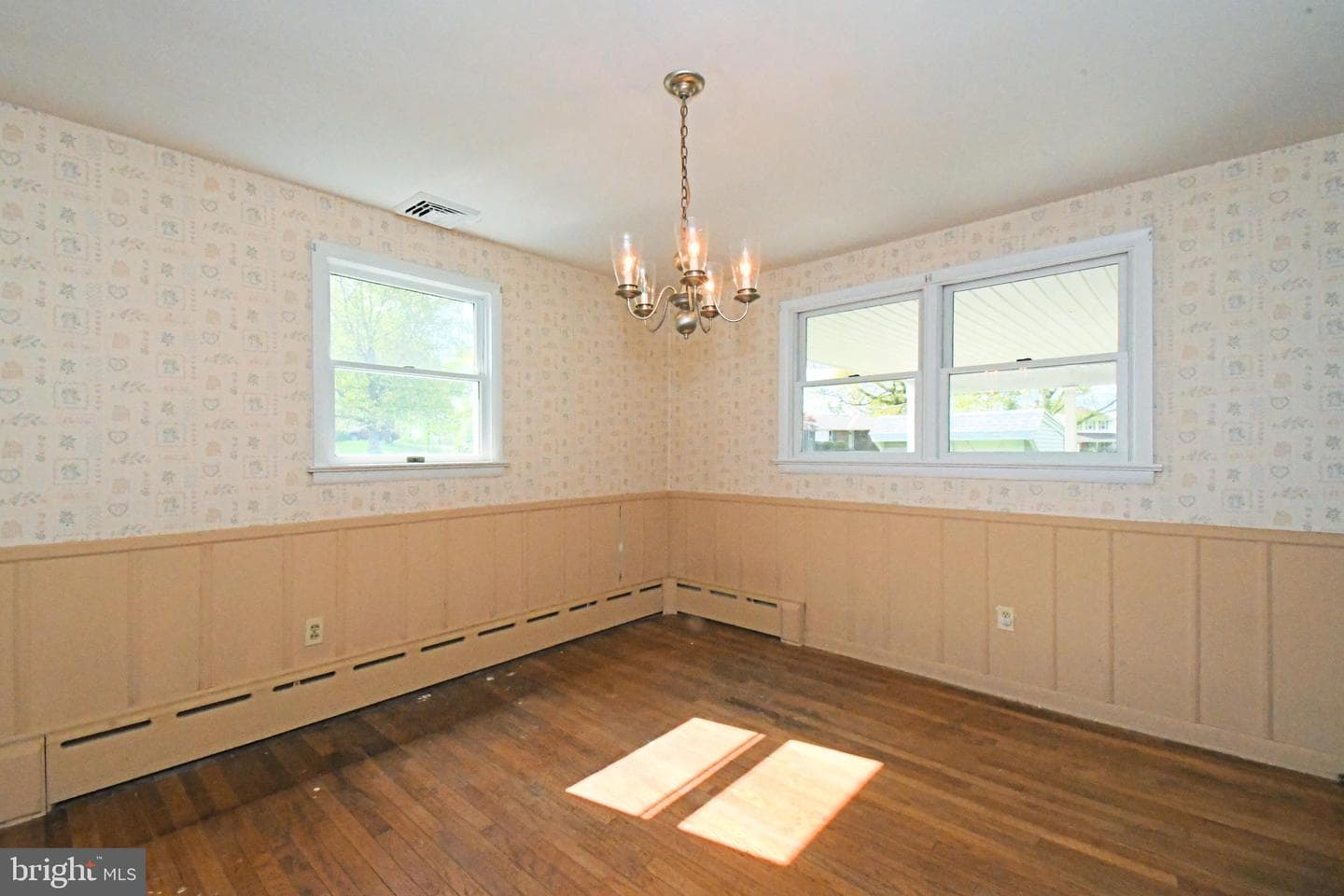 2034 Sunnyside Avenue photo 10