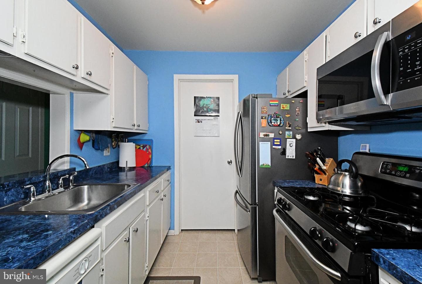406 Stockton Court photo 12