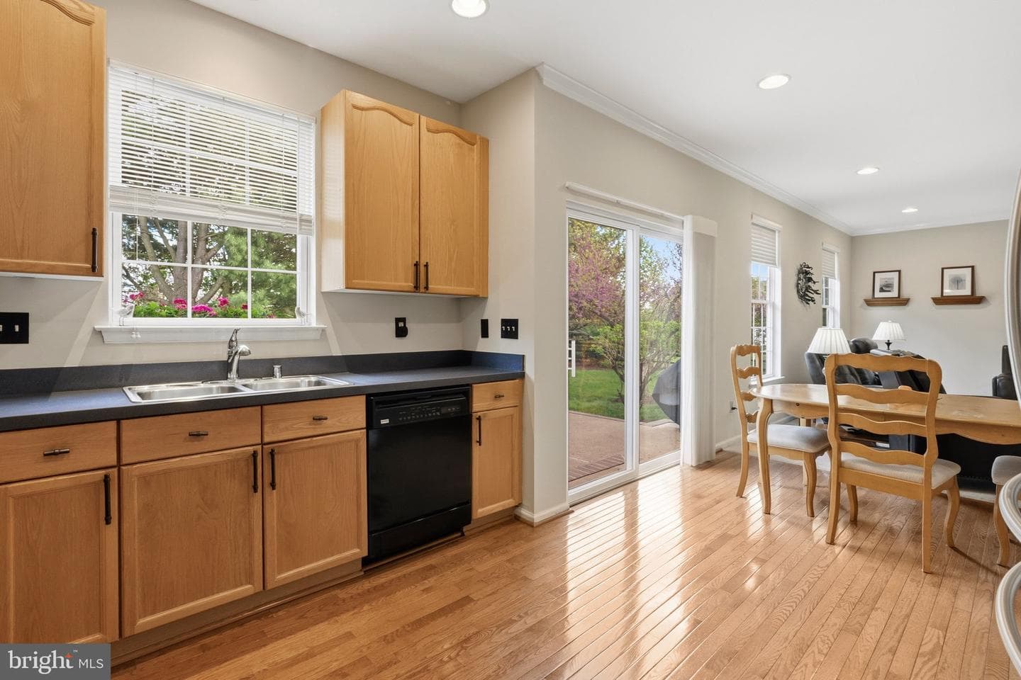 242 Vaughn Road photo 22