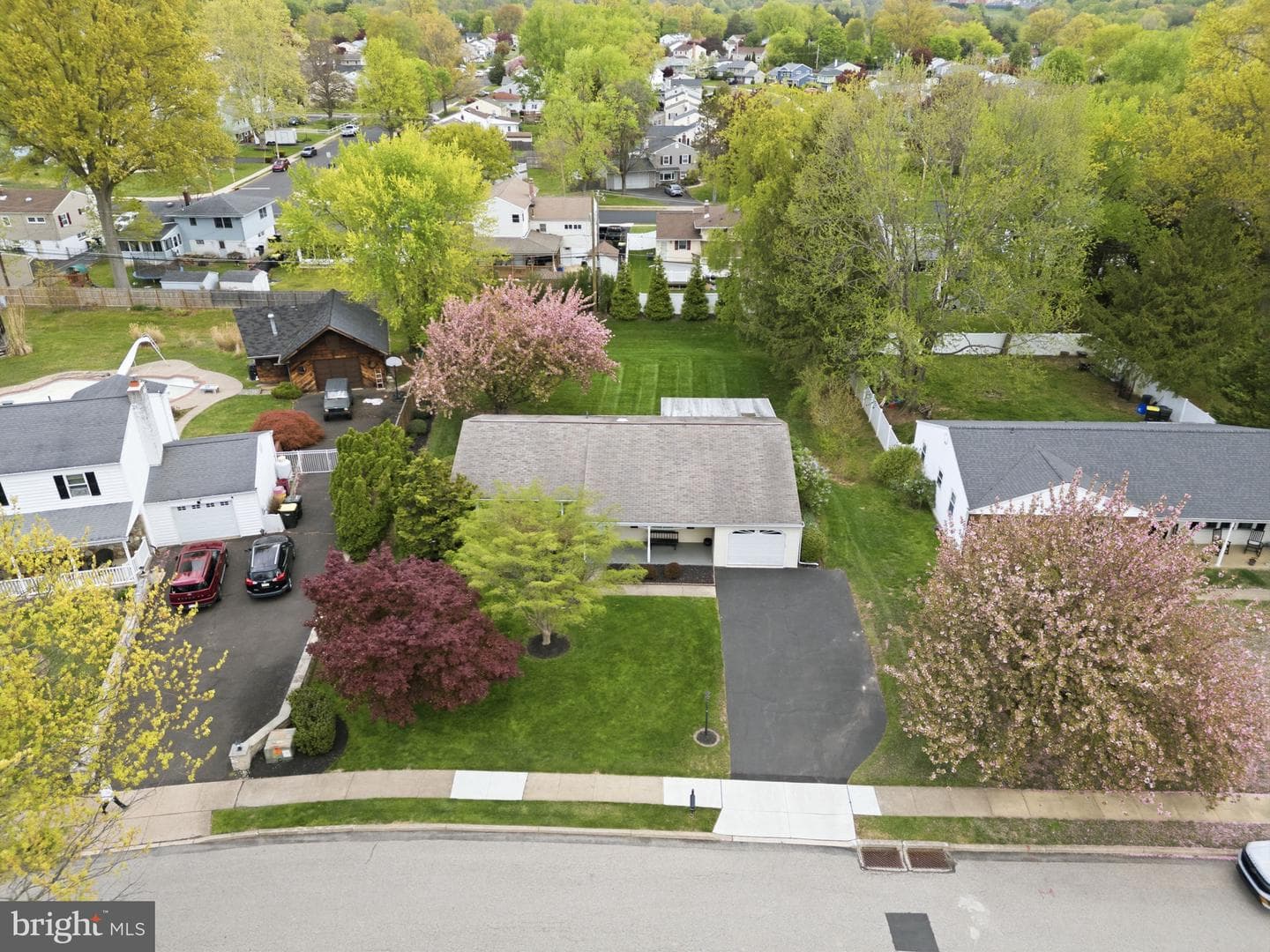 226 Silvestri Drive photo 37