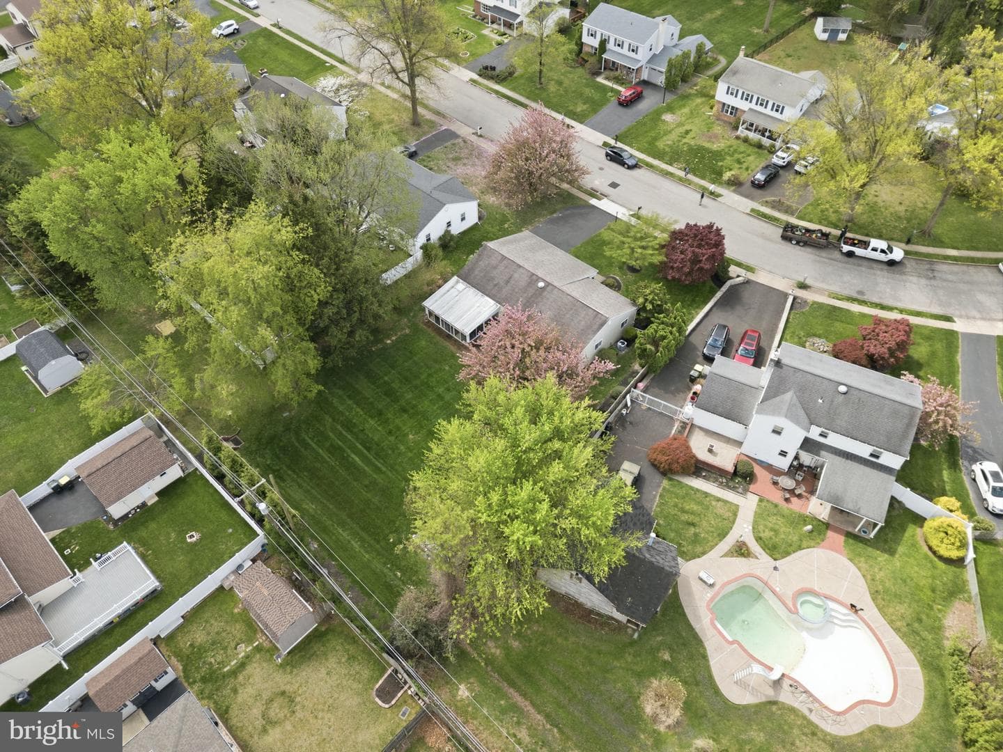 226 Silvestri Drive photo 39