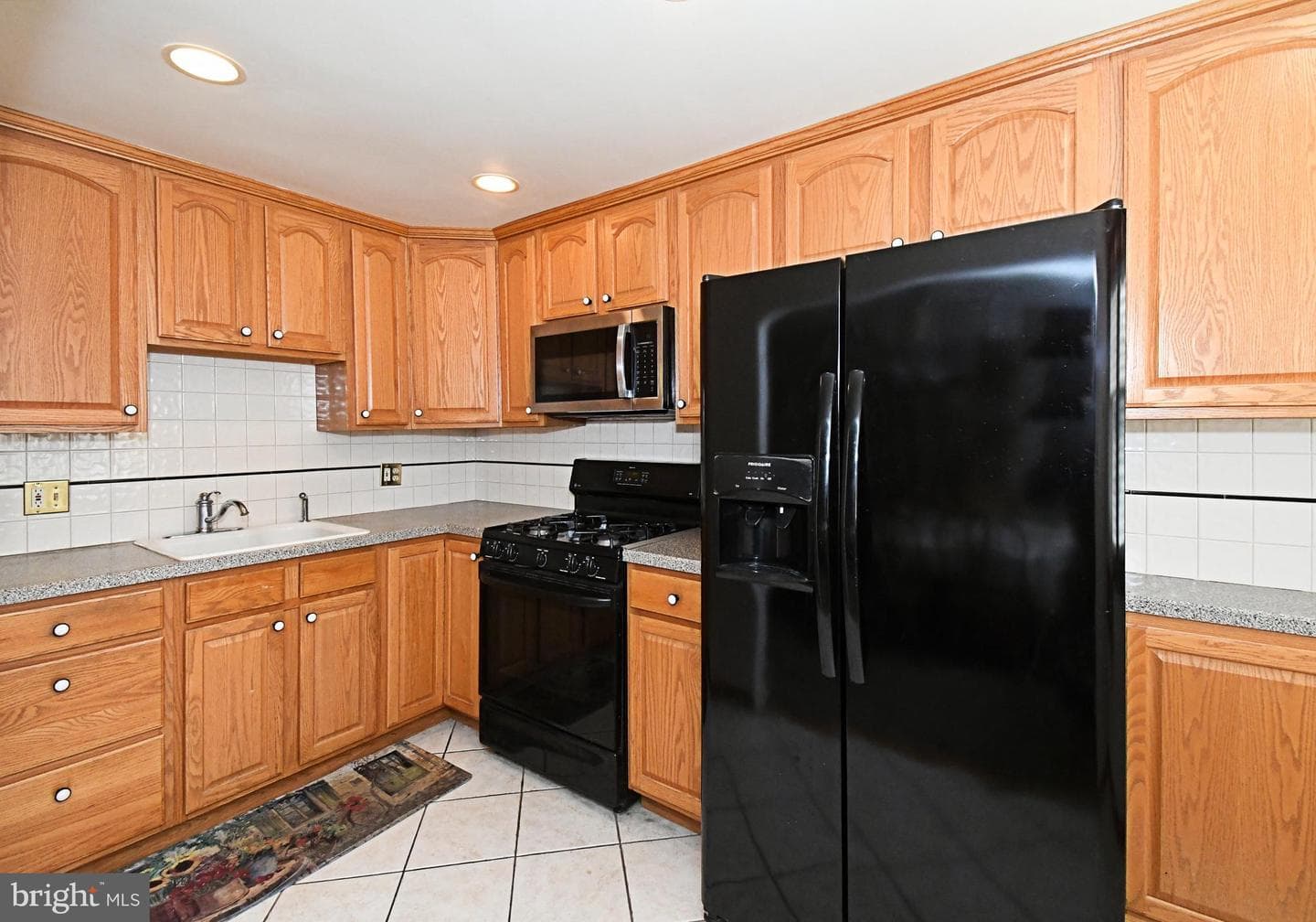 1302 Redwood Lane photo 2