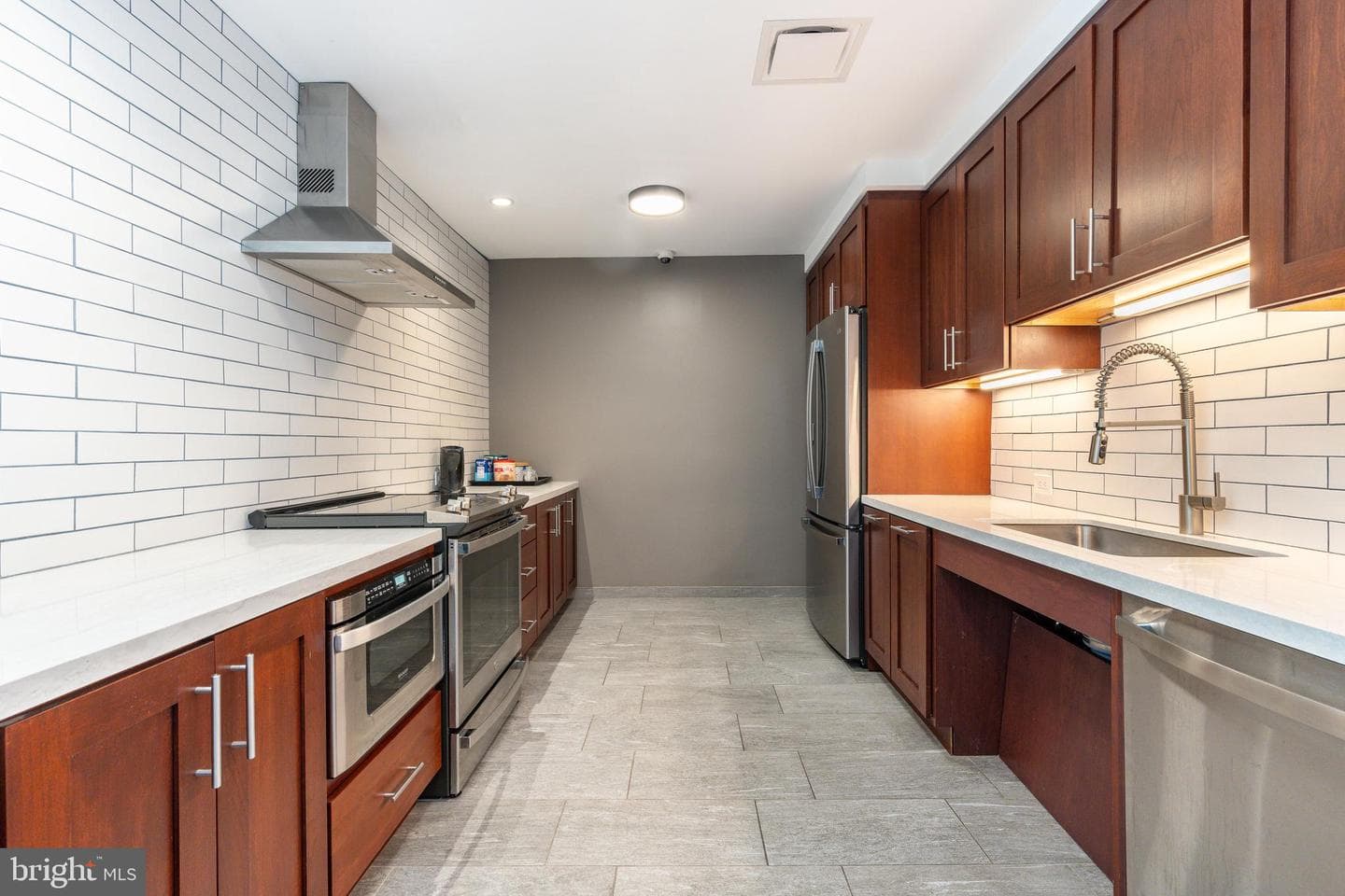 1640 Oakwood Drive #w103 photo 24