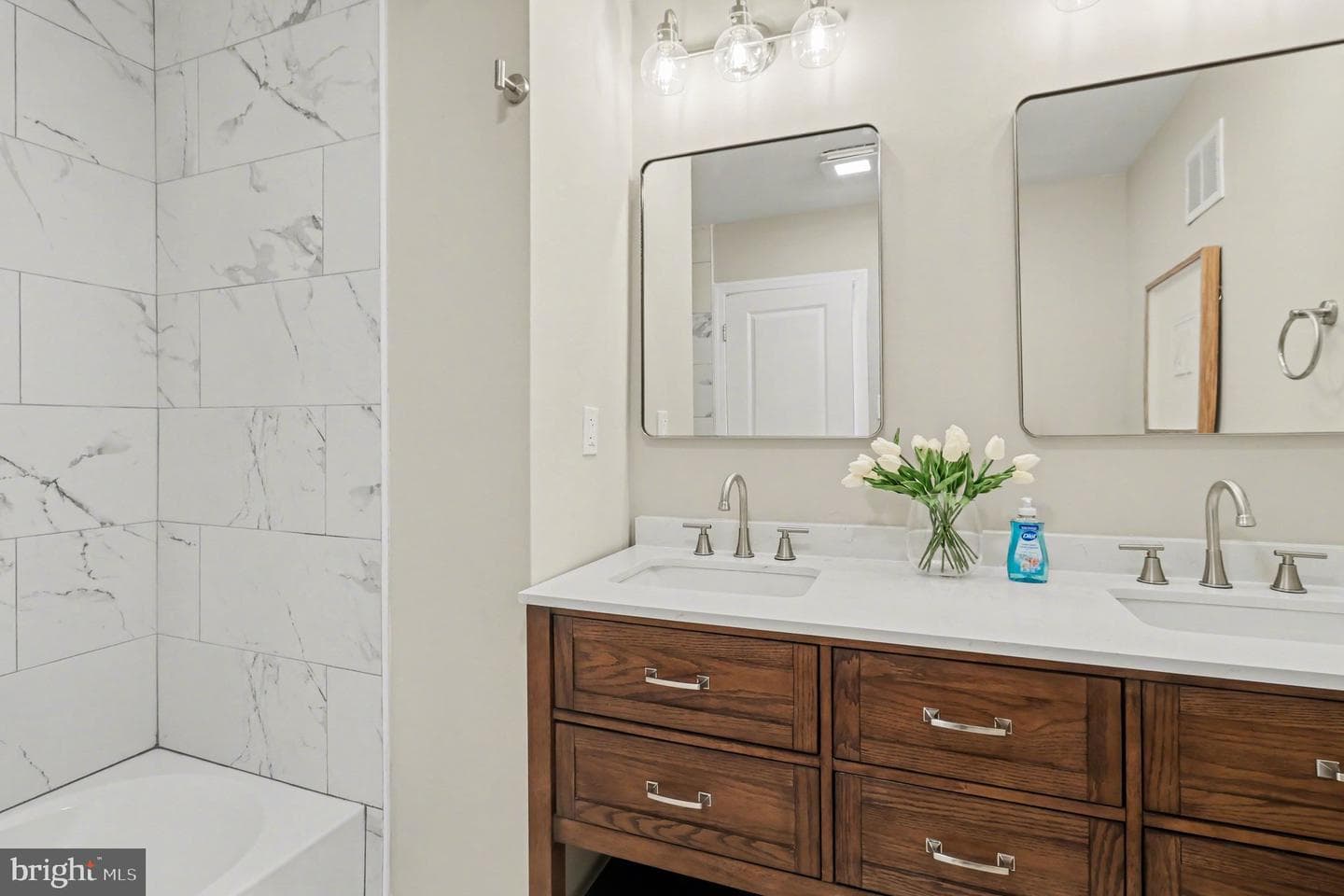 7804 Louise Lane photo 21