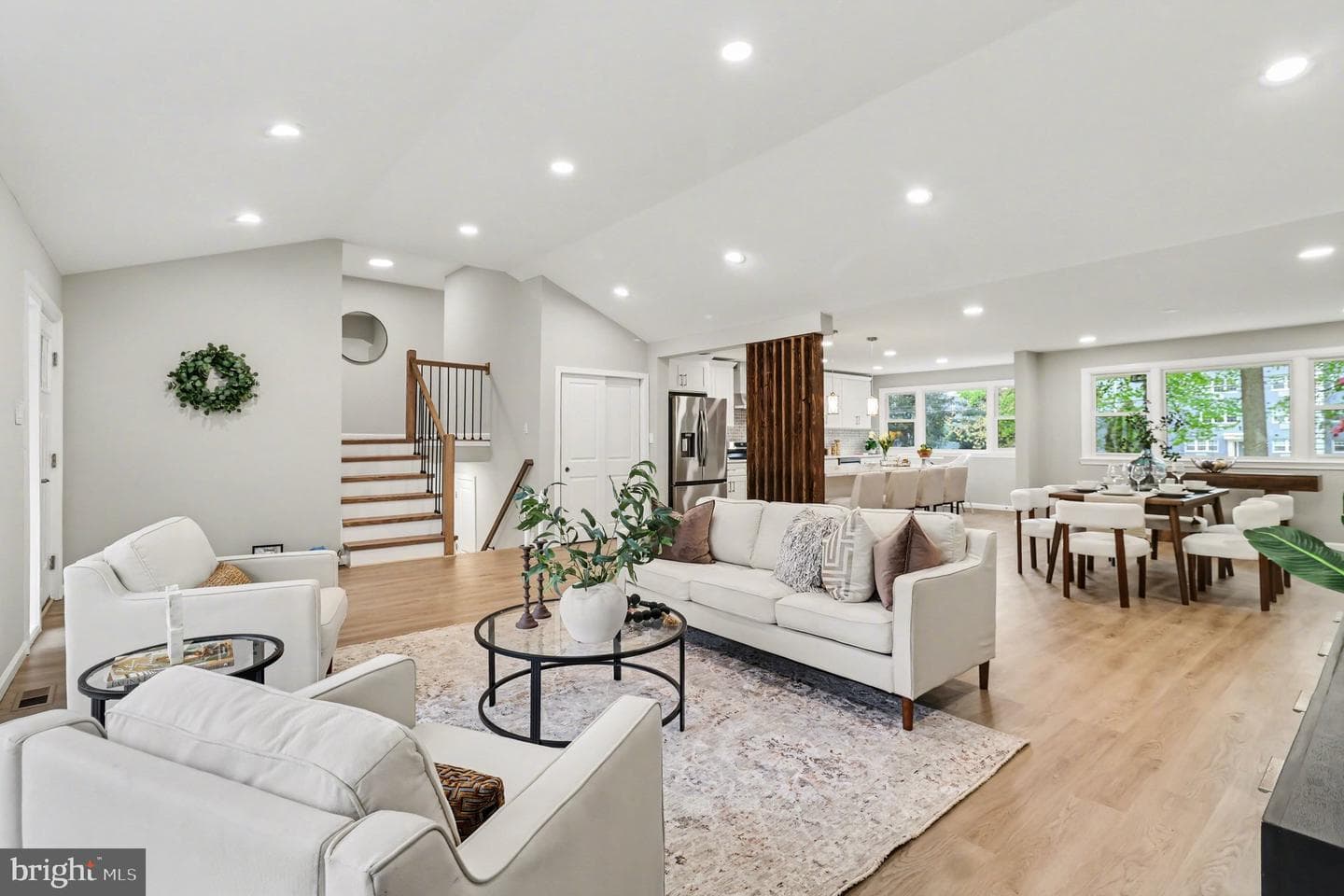 7804 Louise Lane photo 3