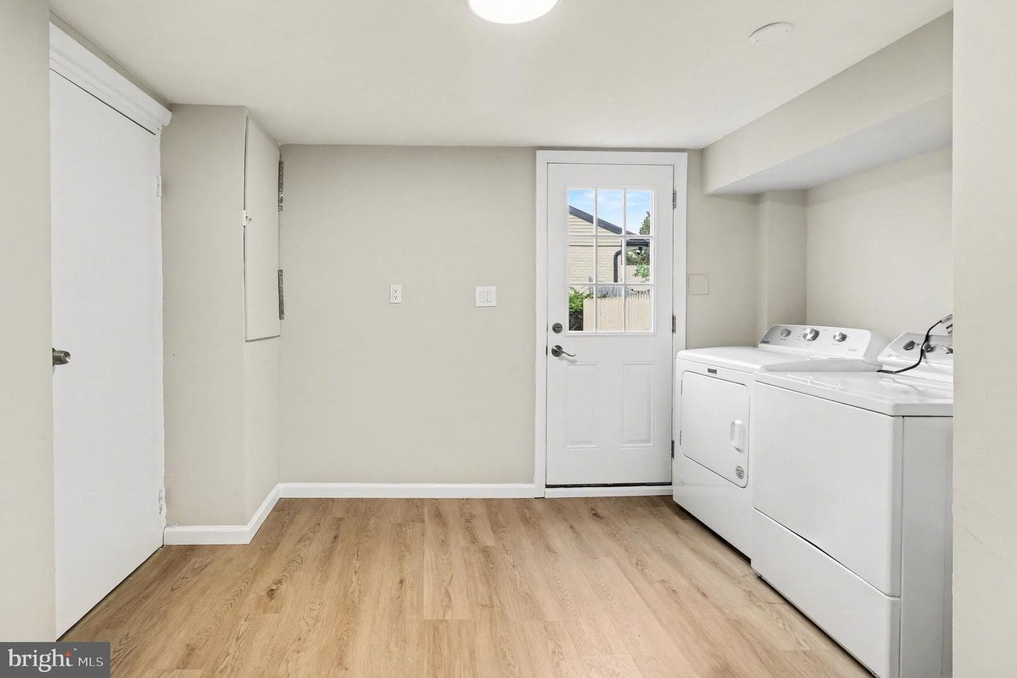 7804 Louise Lane photo 31