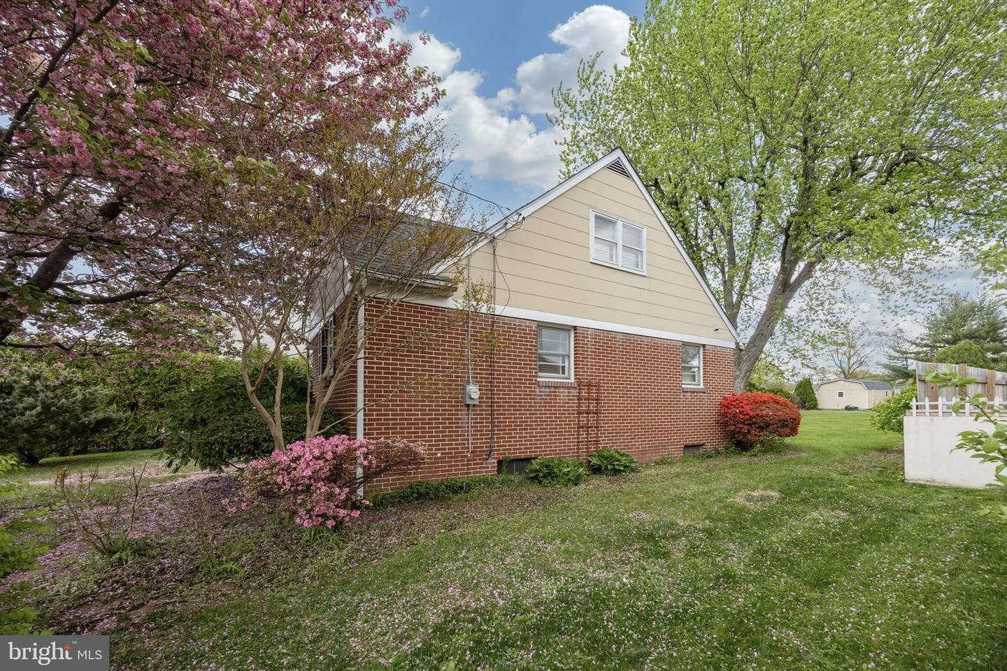 234 W Chestnut Street photo 36