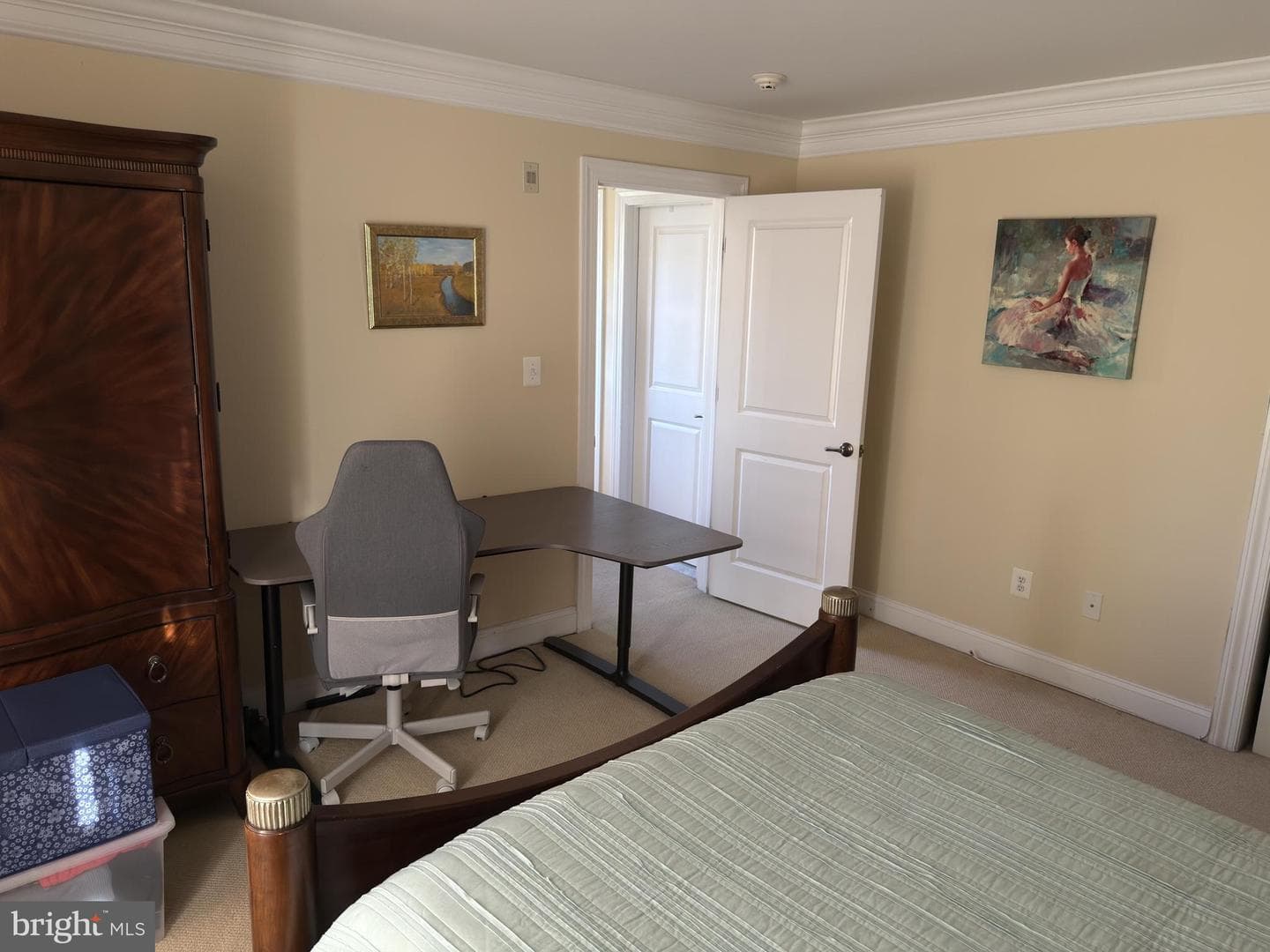 211 Holland Avenue photo 23
