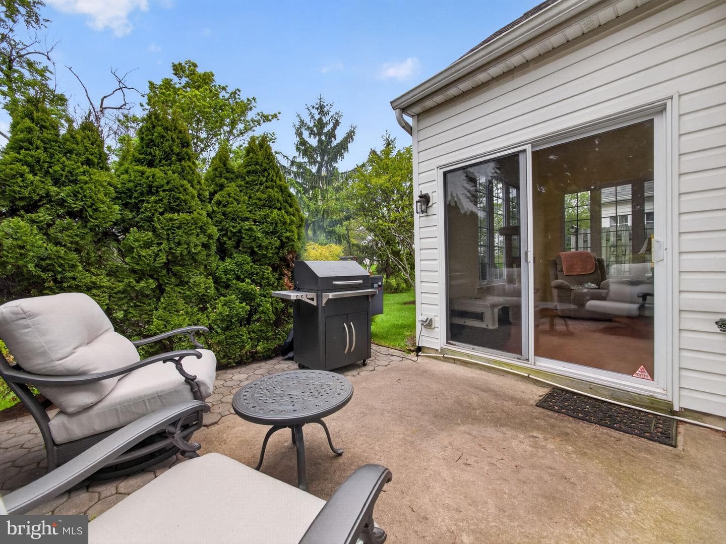 90 Newbury Way photo 22