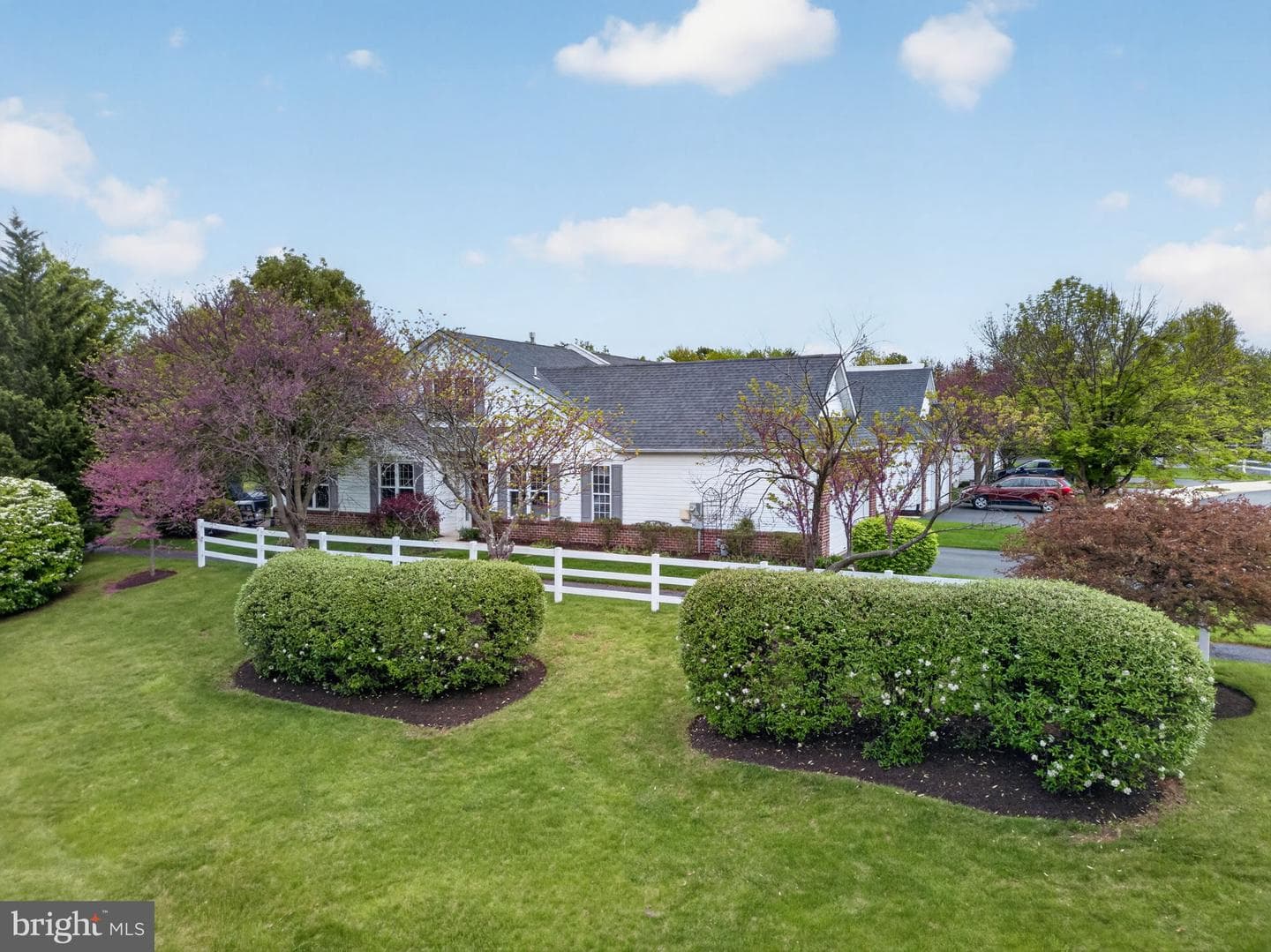 90 Newbury Way photo 41