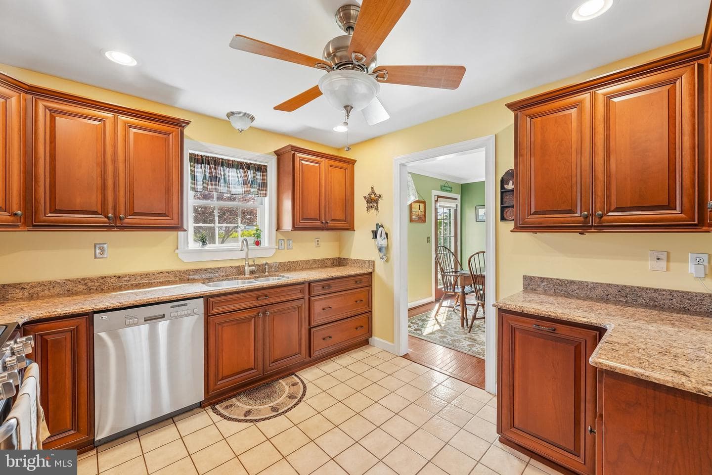 739 Ash Road photo 15
