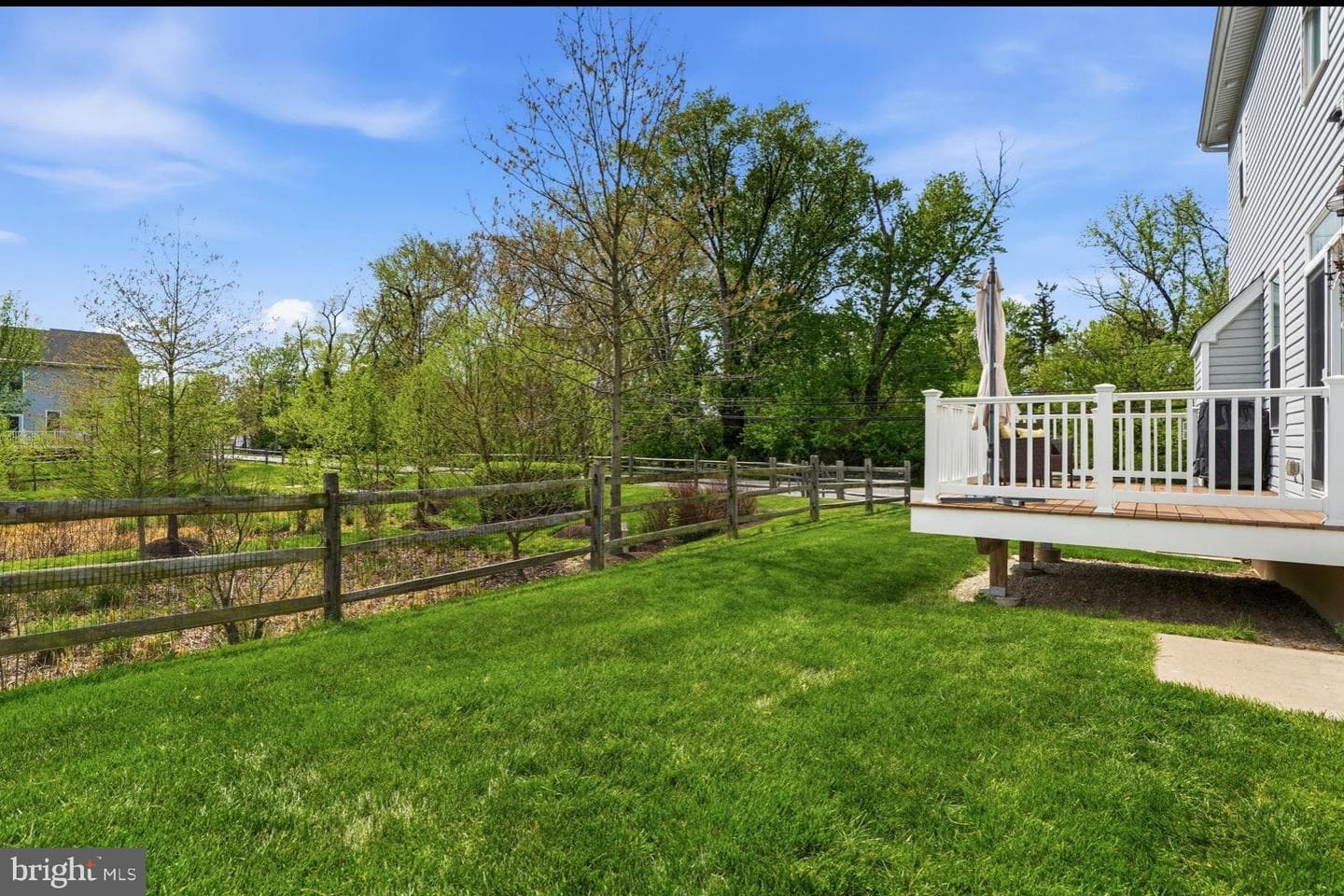 35 Dickinson Lane photo 32