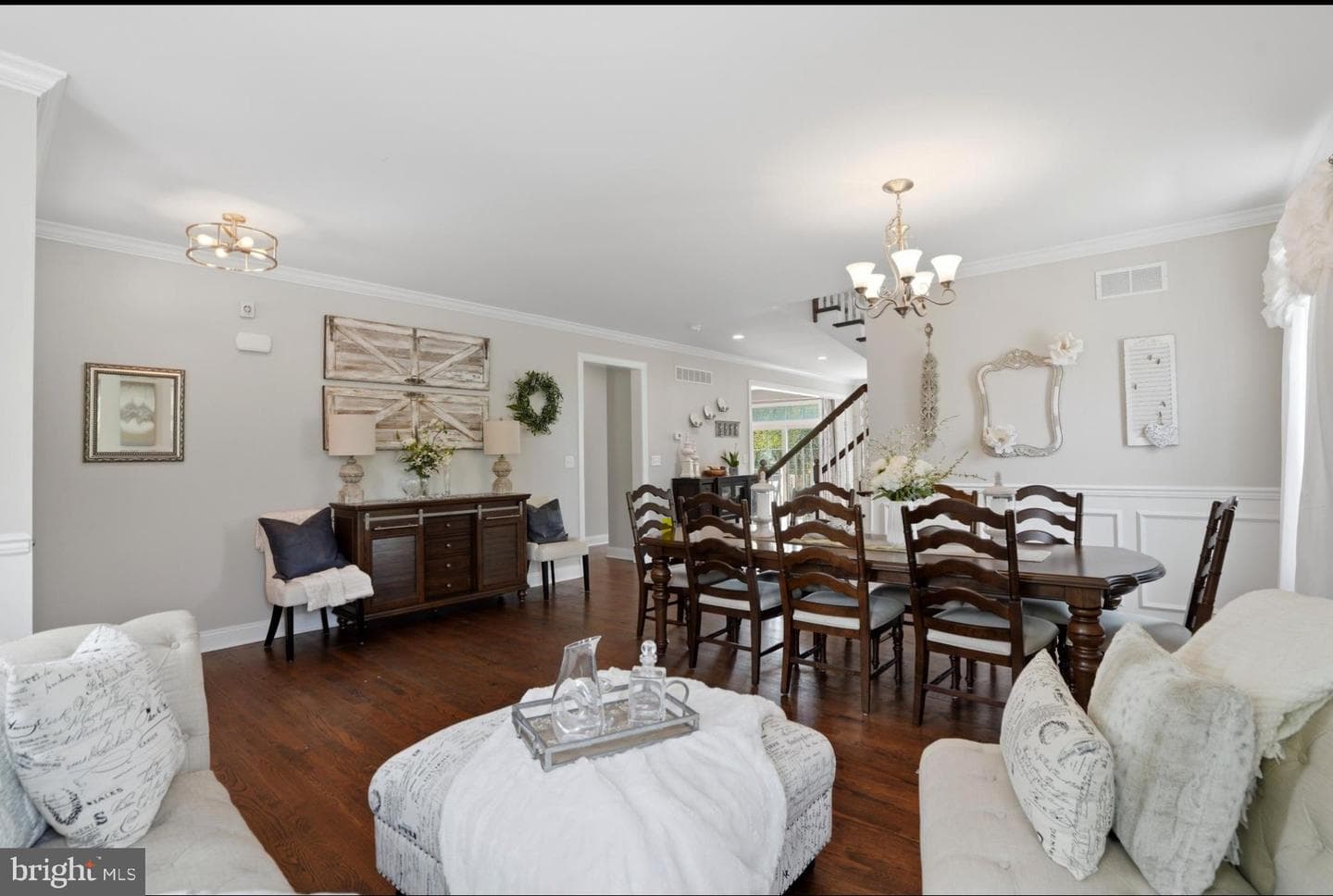 35 Dickinson Lane photo 8